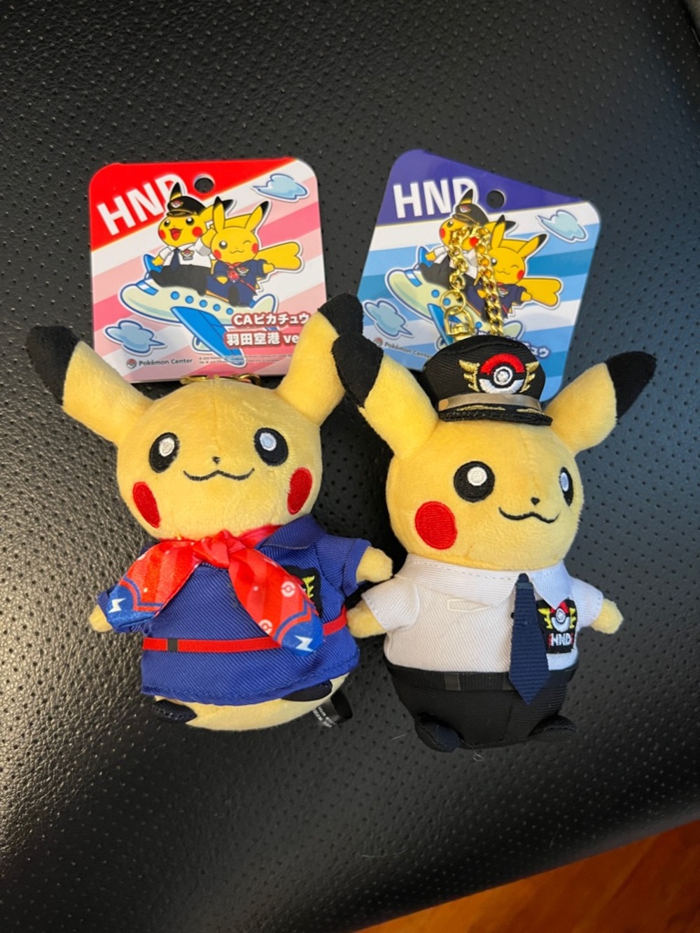 Pokémon Pikachu Pilot & Flight Attendant Plush Keychain Set - Yellow